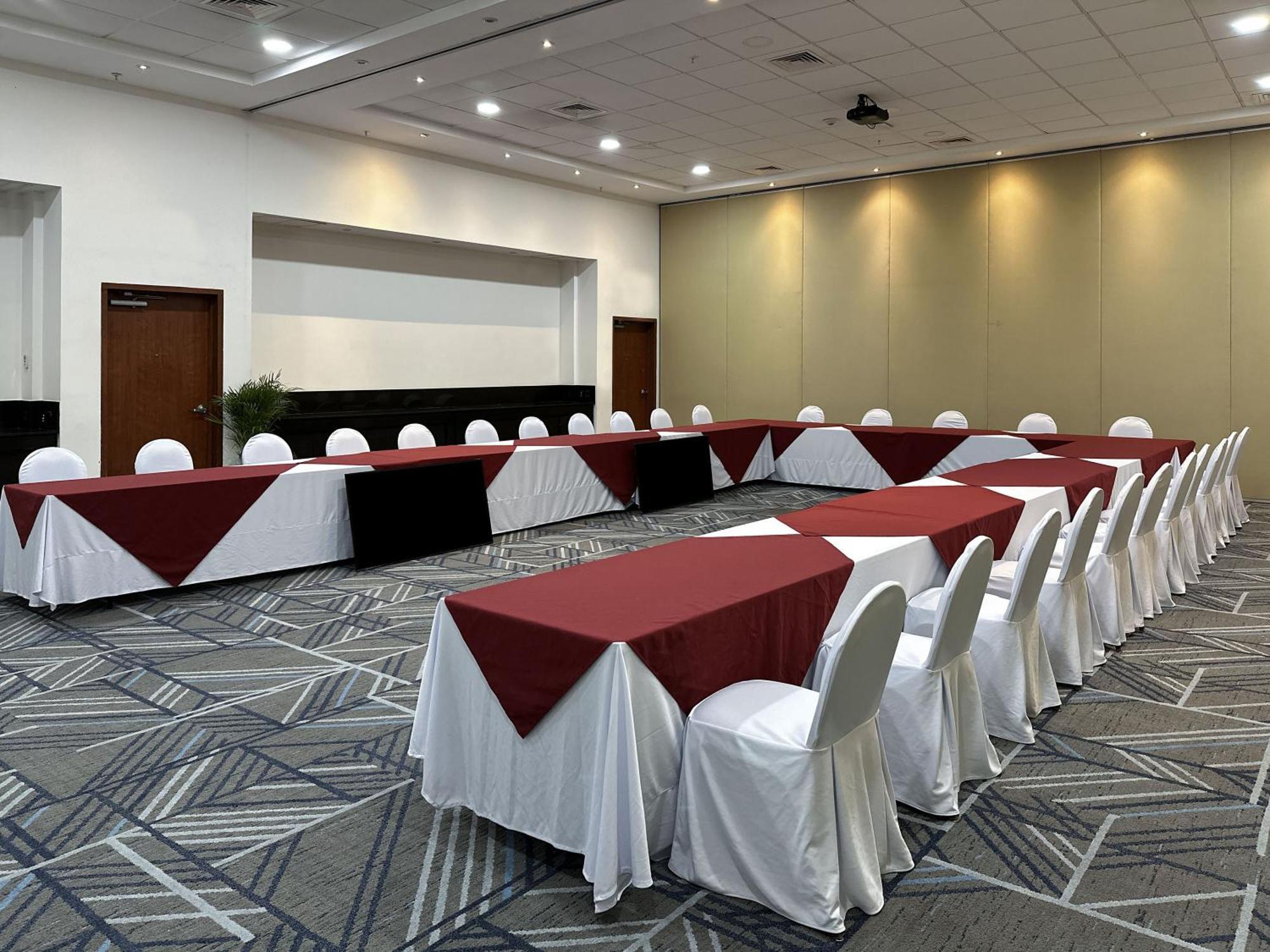 Holiday Inn Express Merida By Ihg Dış mekan fotoğraf